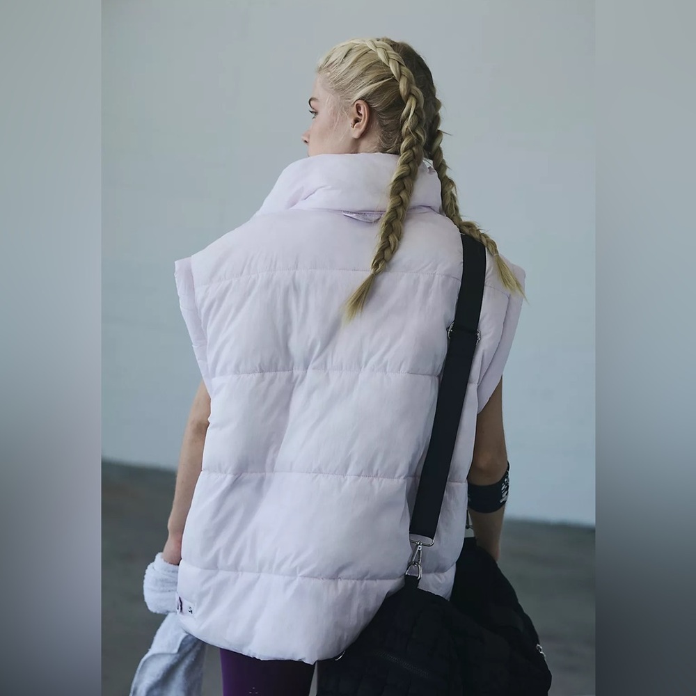 NWT FP Movement by Free People In A Bubble Cozy Warm Puffer Vest - Picture 4 of 7